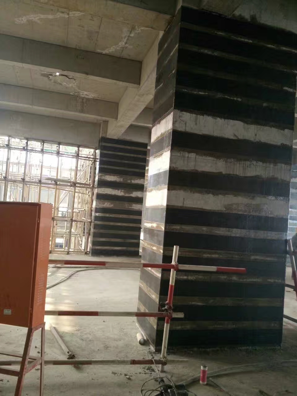 锦州混凝土柱子漏振加固方法