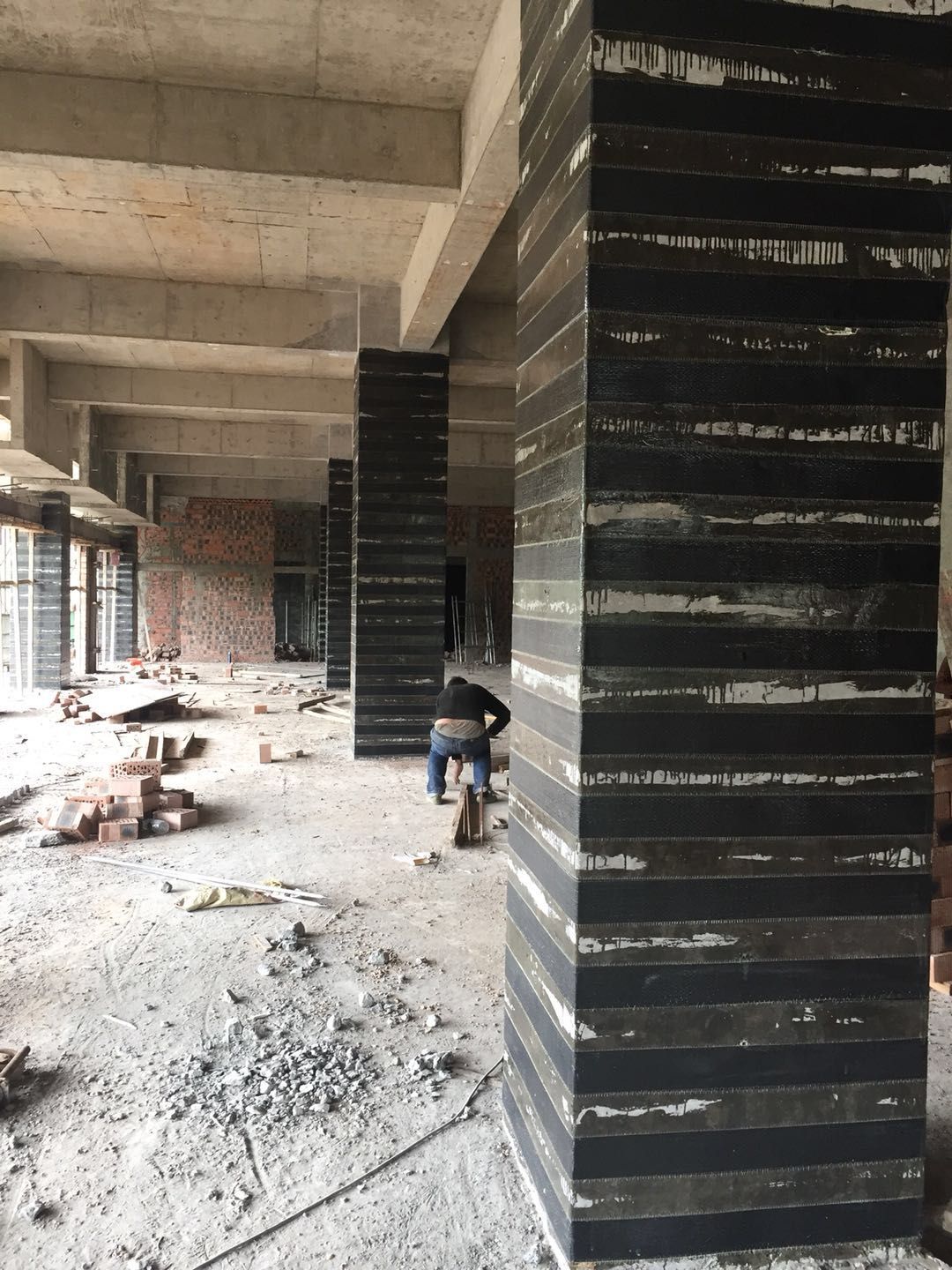 锦州碳纤维加固混凝土柱施工